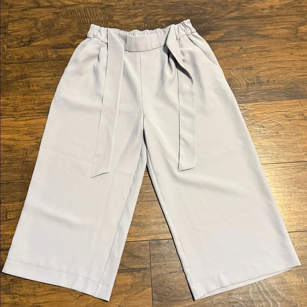 Lululemon Noir Cropped Wide Leg Pants size 8